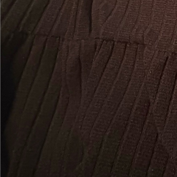 Soft & Flowy Women's Top - Picture 3 of 3